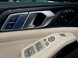 BMW X7 4,4 i 7MÍST TOP KOMPLET VÝBAVA - náhled 32