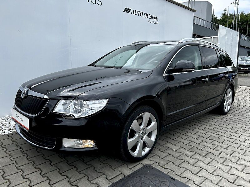 Škoda Superb (2019) Combi 2.0 TDI CR DPF 125kW MP6 - fotka 27 z 28