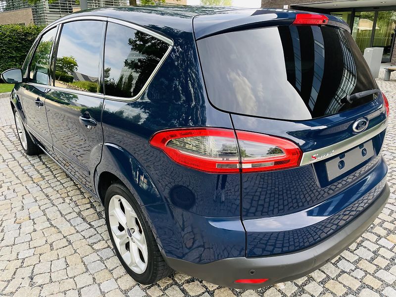 Ford S-MAX 2.0TDCi MANUÁL SENZORY VÝHŘEV - fotka 17 z 44