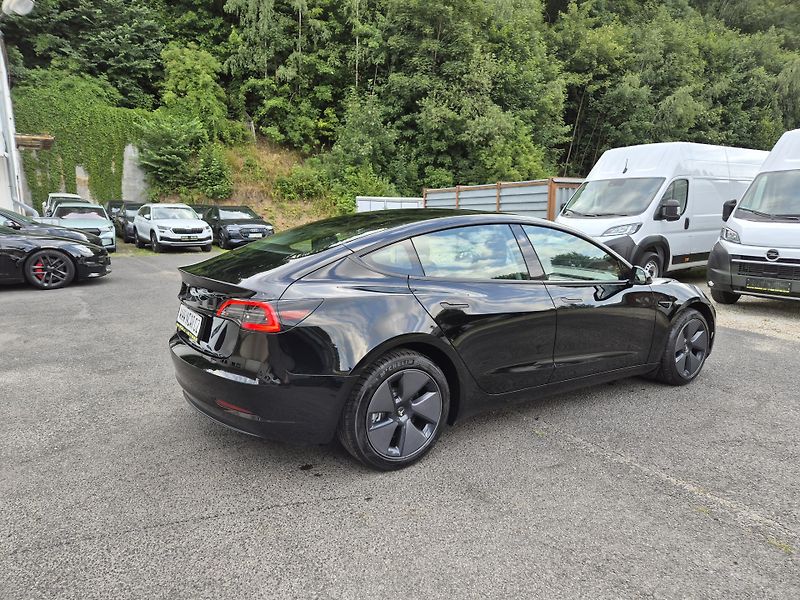 Tesla Model 3 STANDART RANGE 208kw SOH 94% - fotka 5 z 49