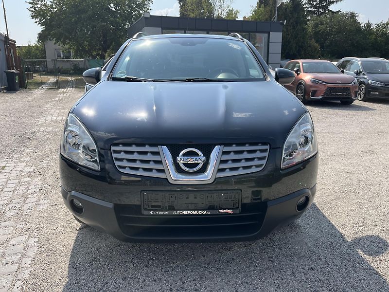 Nissan Qashqai (2009) 2.0i 104 KW, 4x4, Panorama - fotka 3 z 13