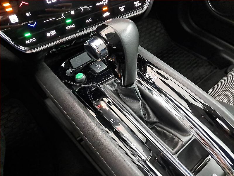 Honda HR-V (2019) 1.5 i-VTEC, Automat - fotka 17 z 21