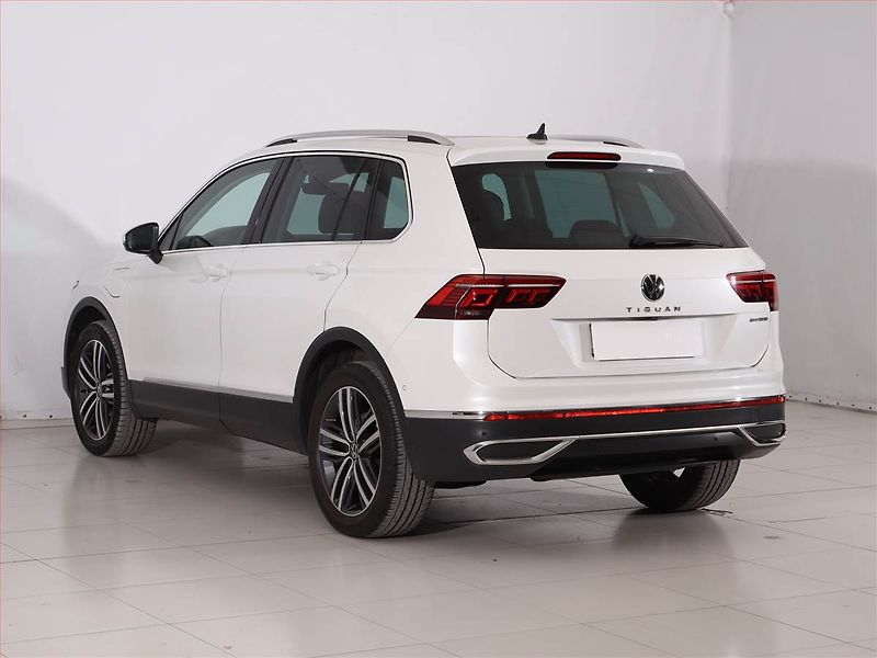 Volkswagen Tiguan (2022) 1.4 TSI eHybrid - fotka 4 z 21