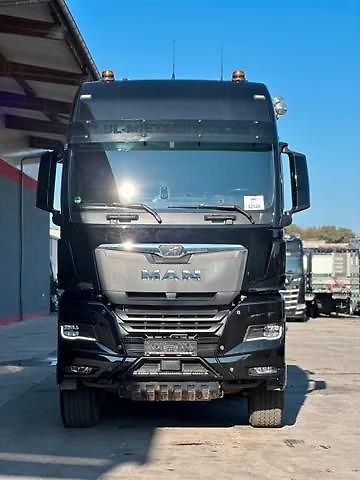 MAN TGX (2022) 33.640 BL 6x4 hydraulika - fotka 2 z 27