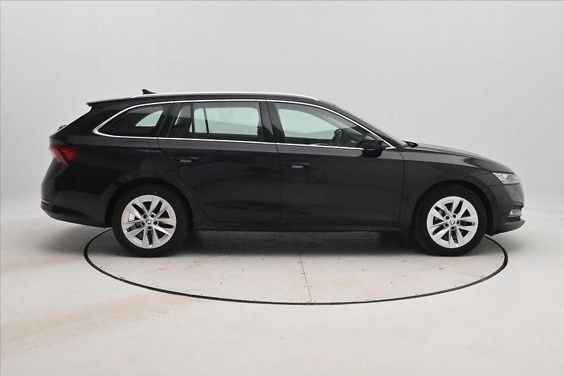 Škoda Octavia 2,0 TDI 110 kW DSG Style Záruk - fotka 4 z 32