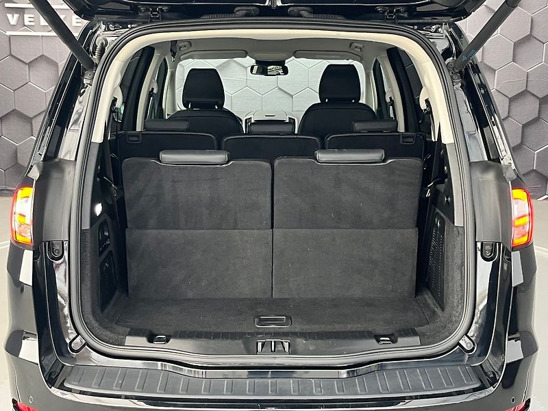 Ford Galaxy 2.5 HEV VIGNALE LED 7míst - fotka 35 z 76