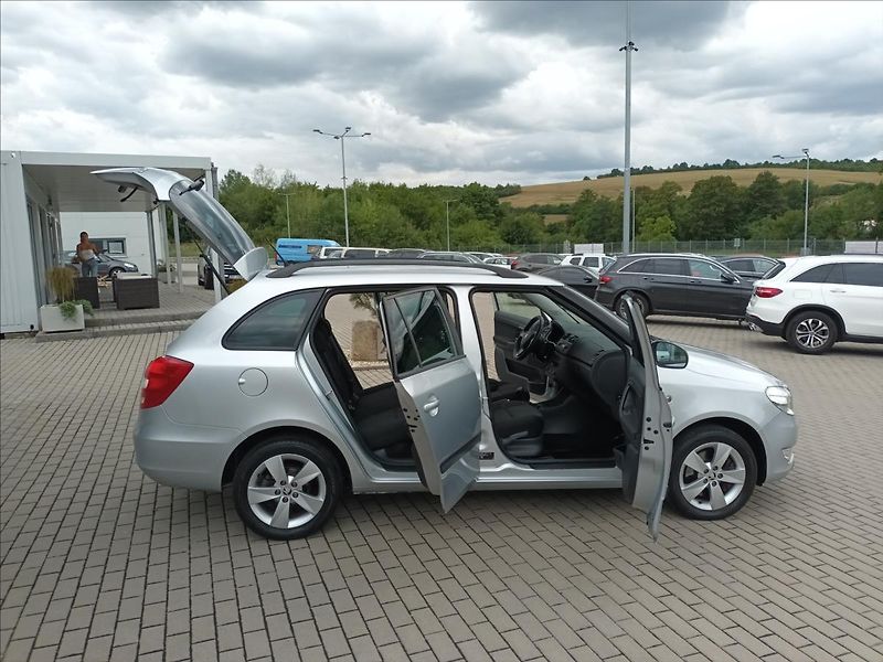 Škoda Fabia 1,6 TDI,77KW,1MAJ,TAŽNÉ,VÝHŘEV - fotka 9 z 37