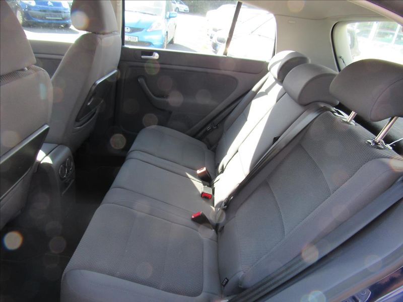Volkswagen Golf Plus 1,9 TDI 77kW Comfortline - fotka 10 z 31