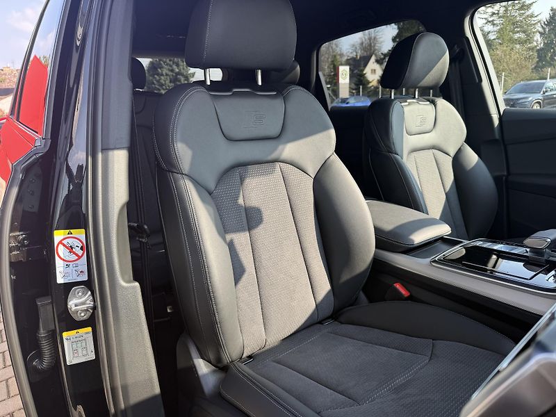 Audi Q7 (2026) 50TDI 210kW S-LINE GRAVITY LED - fotka 29 z 54