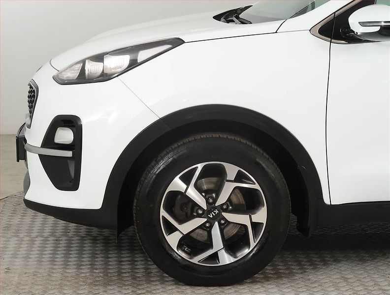 Kia Sportage (2019) 1.6 GDI, Serv.kniha, Navi - fotka 15 z 22