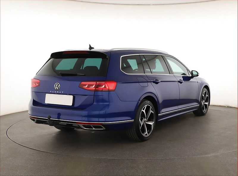 Volkswagen Passat (2022) 2.0 TDI - fotka 5 z 27