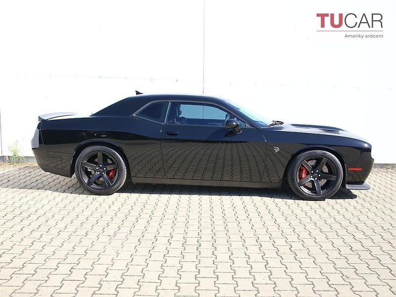 Dodge Challenger (2019) Hellacat 6.2 V8  - fotka 3 z 36