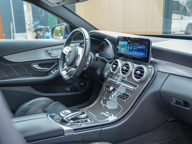 Mercedes-Benz Třídy C (2019) C 63 T AMG Pano, LED, Ambient - fotka 11 z 24