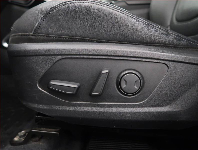 Hyundai Tucson (2021) Premium 1.6 CRDi 48V MHEV - fotka 21 z 29