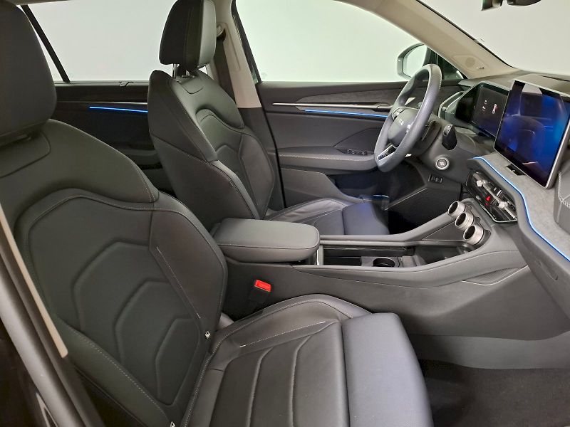 Škoda Kodiaq (2025) SELECTION 4X4 TD 142/2.0 A7A - fotka 24 z 34
