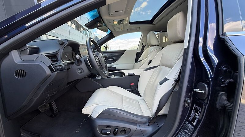 Lexus ES 300h 300H 2,5 HEV LUXURY - fotka 8 z 40
