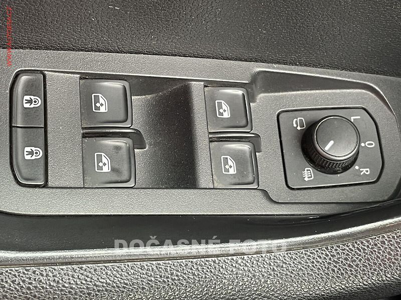 Škoda Karoq (2020) 2.0 TDi 4x4, Ambition, DSG - fotka 23 z 23
