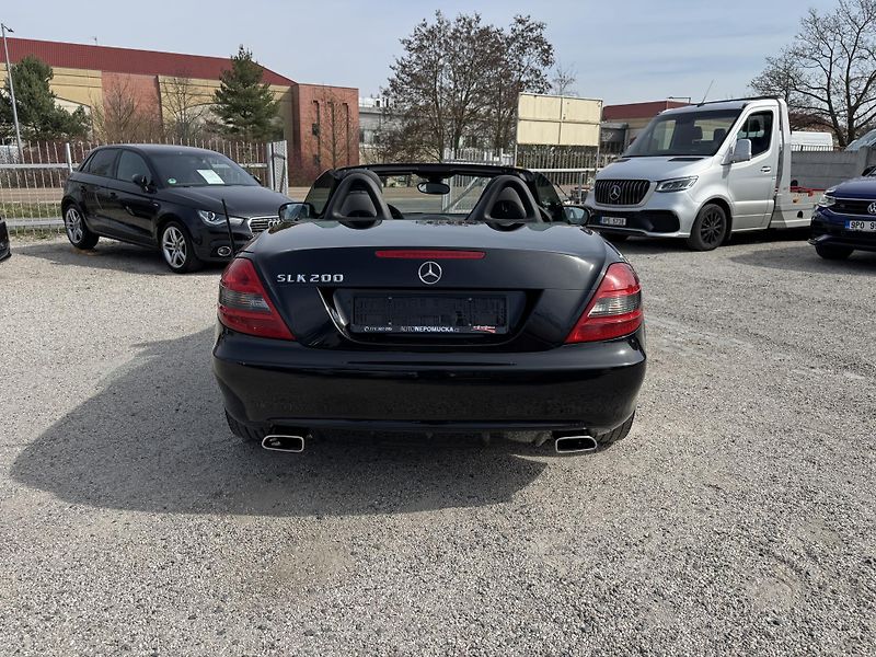 Mercedes-Benz SLK (2008) 200 KOMPRESOR 135KW  - fotka 7 z 31
