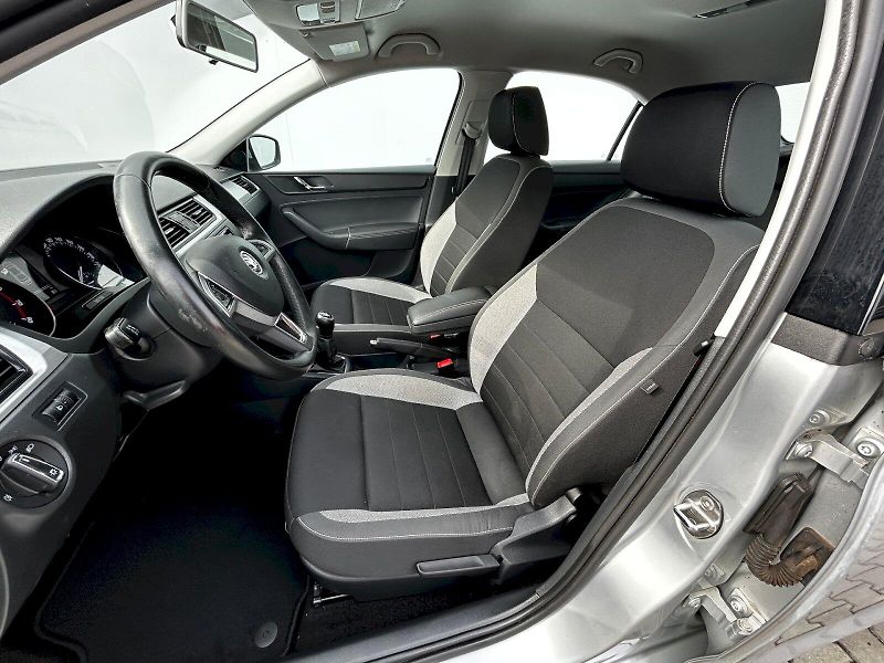 Škoda Rapid (2017) 1.2 TSI 81kW MP5 Ambition - fotka 23 z 32