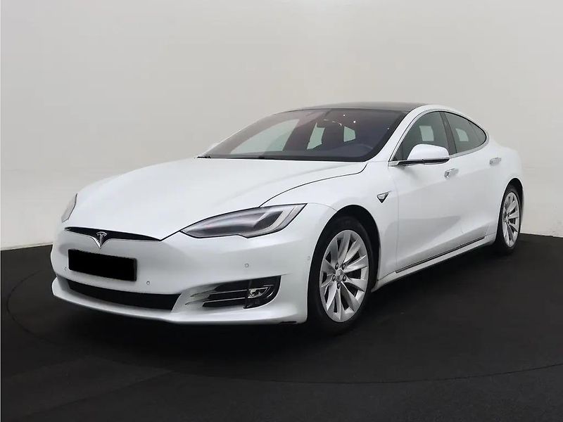 Tesla Model S 100D AWD 386kW MCU2 1.Maj - fotka 1 z 11