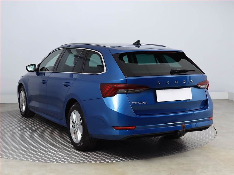 Škoda Octavia (2020) 2.0 TDI, Automat, Kůže, Navi - fotka 4 z 21