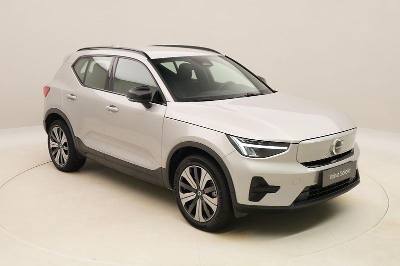 Volvo XC40 PURE ELECTRIC RECHARGE PLUS - fotka 17 z 50