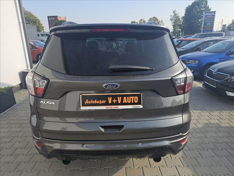 Ford Kuga 2,0 TDCi 110KW STLine KŮŽE NAV - fotka 8 z 44