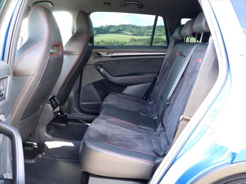 Škoda Kodiaq 2,0 RS TDI 176kW DSG 4x4 DPH - fotka 15 z 34