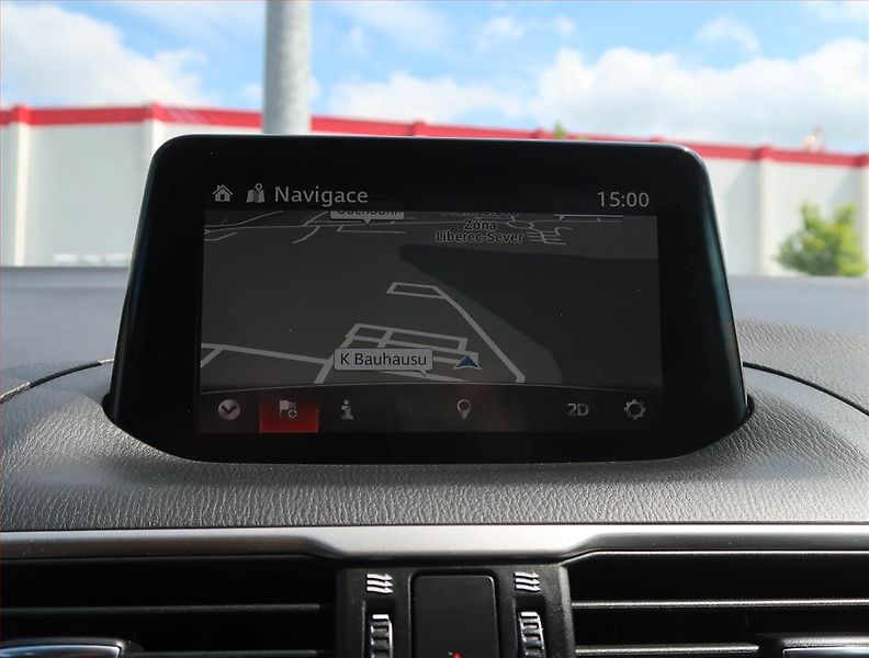 Citroën C4 Picasso (2016) 1.6 BlueHDi, 7 míst, Navi - fotka 17 z 24