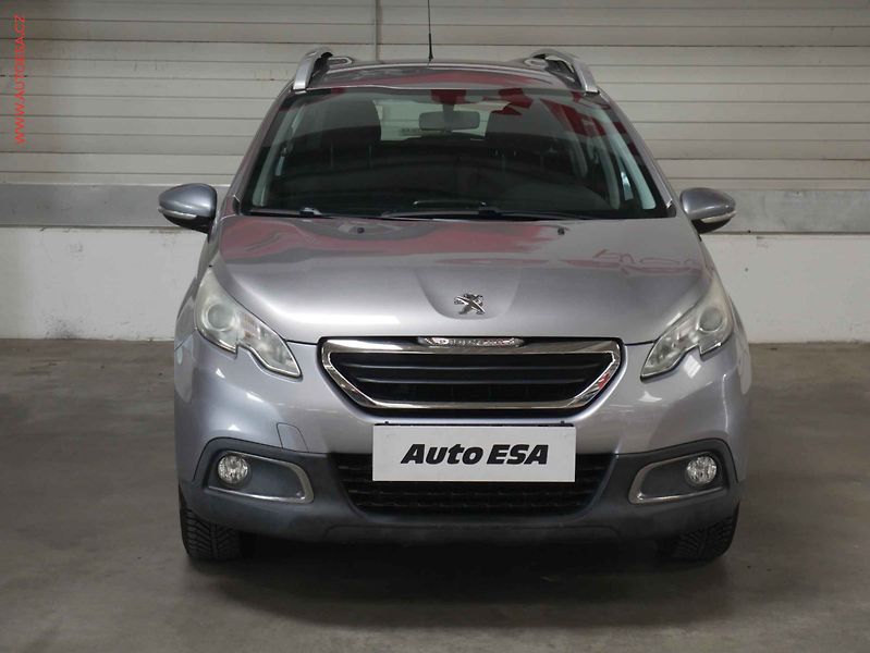 Peugeot 2008 (2016) 1.2PT, 2.maj,ČR, AC, park - fotka 2 z 18