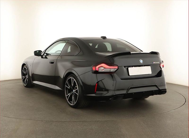 BMW Řada 2 (2023) M240i - fotka 4 z 22