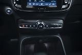 Volvo XC40 2,0 B3 NAVI KAMERA 360° TAŽNÉ - náhled 22