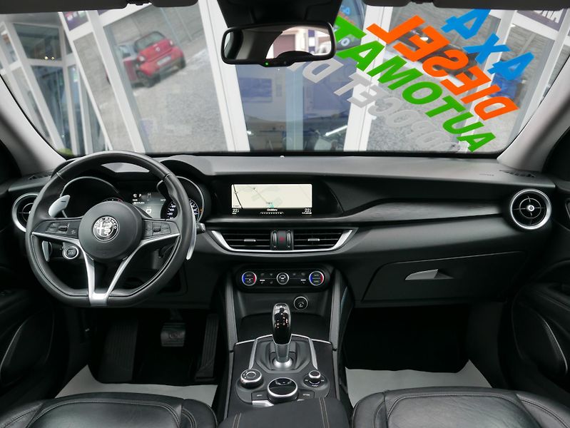 Alfa Romeo Stelvio 2,2 JTD Q4 154kW Automat - fotka 27 z 39