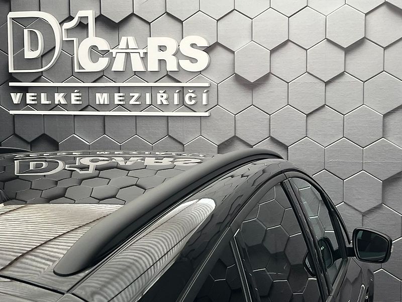 Ford S-MAX 2,5 HEV ST-Line - fotka 35 z 68