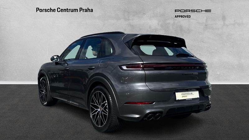 Porsche Cayenne S E-Hybrid - fotka 8 z 30