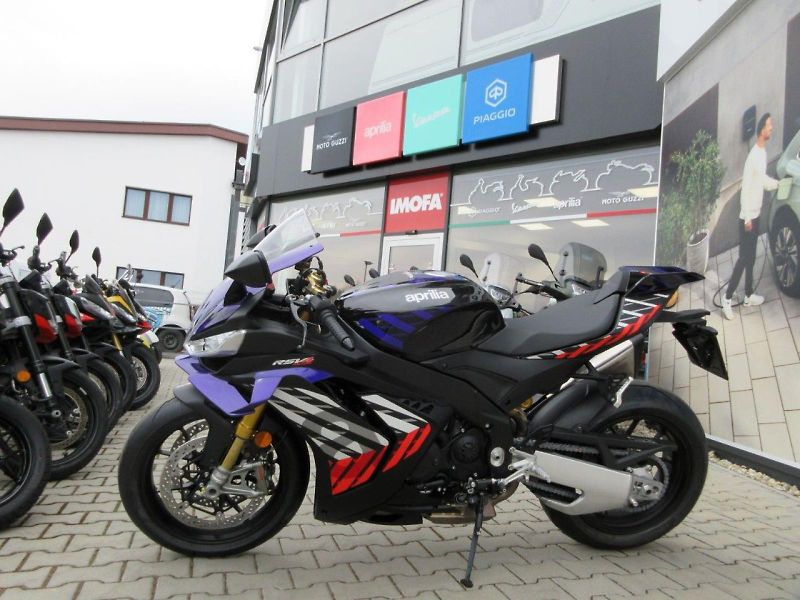 Aprilia (2026) RSV 4 Factory 1100 e5+ - fotka 2 z 14