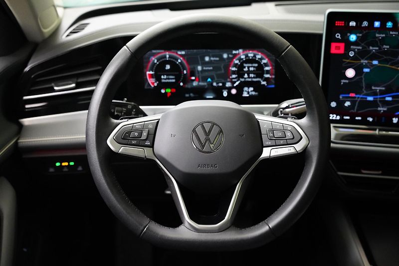 Volkswagen Passat - fotka 17 z 29