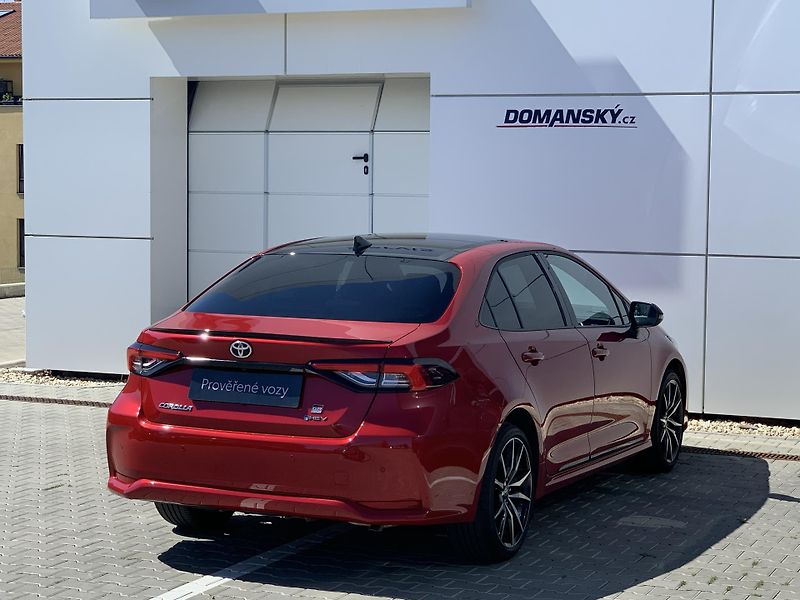 Toyota Corolla SD GR SPORT DYNAMIC 1.8 HEV AT - fotka 11 z 35