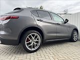 Alfa Romeo Stelvio 2,0 T 206kW Q4 AT8 ZF 4X4 - náhled 17