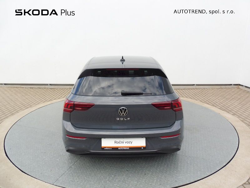 Volkswagen Golf (2025) People 1,5 TSI 85kW - fotka 22 z 26