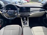 Škoda Octavia 2,0 TDI Style - náhled 10