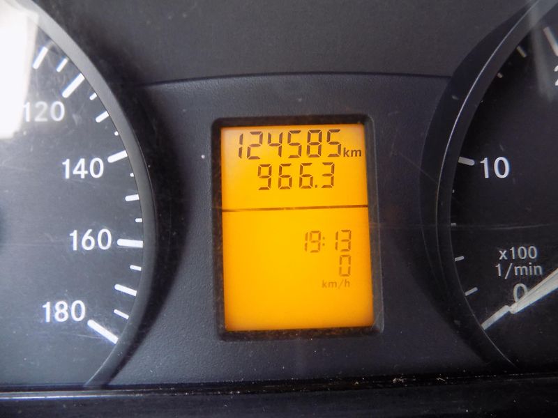 Mercedes-Benz Sprinter (2012) 2,2 95KW 7 MÍST SKLÁPĚČ  - fotka 18 z 46