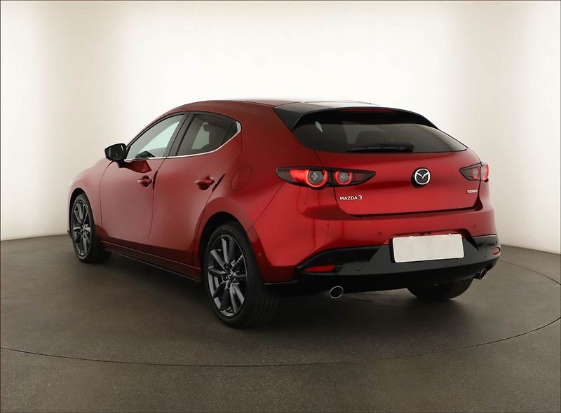 Mazda 3 (2021) 2.0 Skyactiv-G - fotka 4 z 14