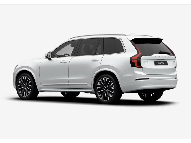 Volvo XC90 Plus Bright B5 184kW - fotka 5 z 12