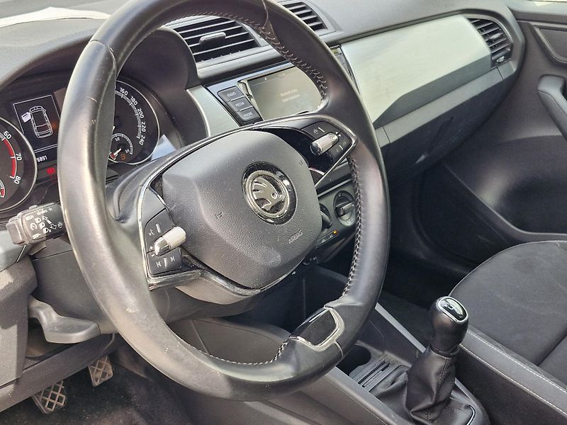 Škoda Fabia  IIIF Ambition 1,0 TSI (70 kW - fotka 5 z 6