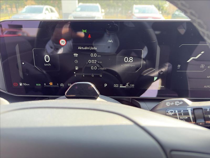 Kia K4 (2026) 1,0   T-GDI 7DCT EXCLUSIVE - fotka 11 z 19