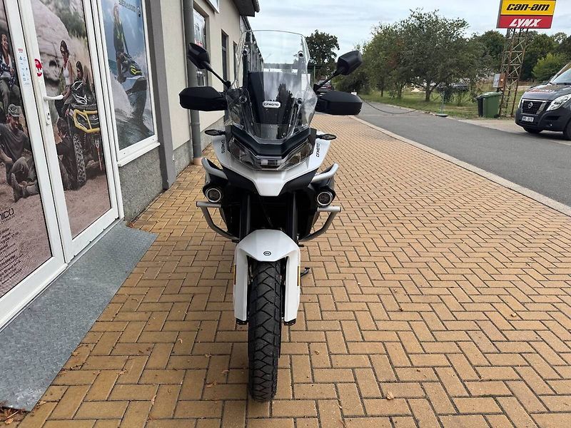 CFMOTO 800 MT (2026) - fotka 6 z 6