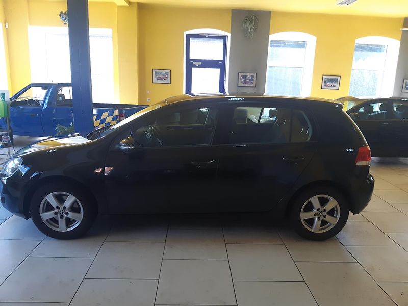 Volkswagen Golf 1.4 MPI DIGIKLIMA TEMPOMAT - fotka 4 z 22