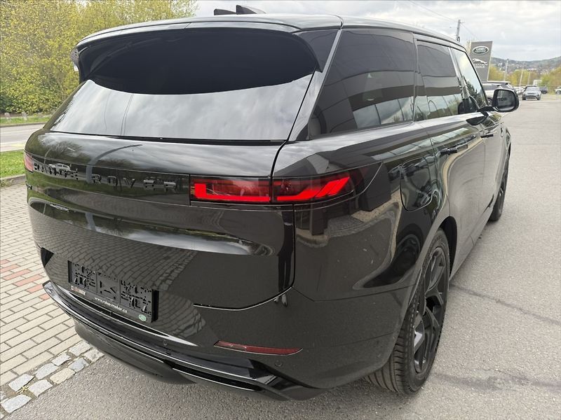 Land Rover Range Rover Sport (2026) 3,0 DYNAMIC SE D250 - fotka 7 z 40