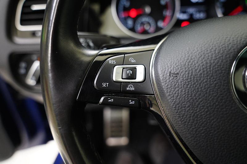 Volkswagen Golf - fotka 15 z 25